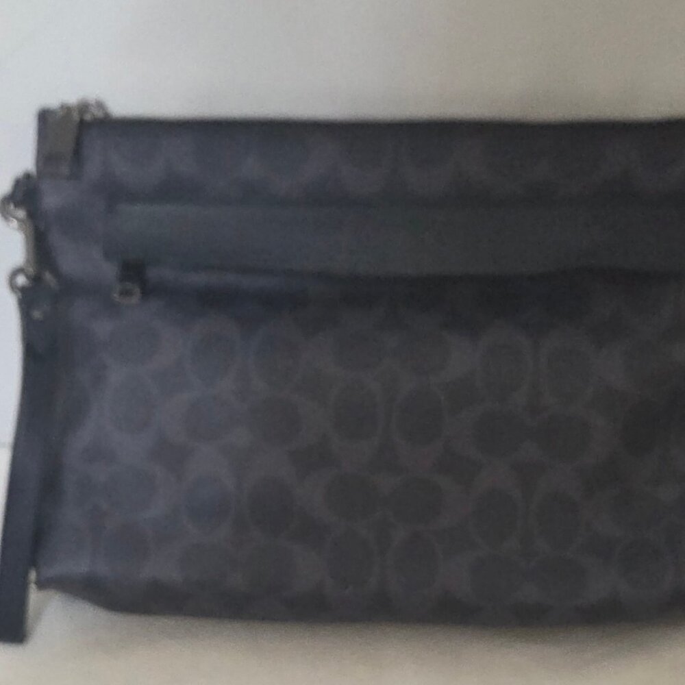 Coach Carryall Pouch In Signature Canvas f29508 W/Wristlet